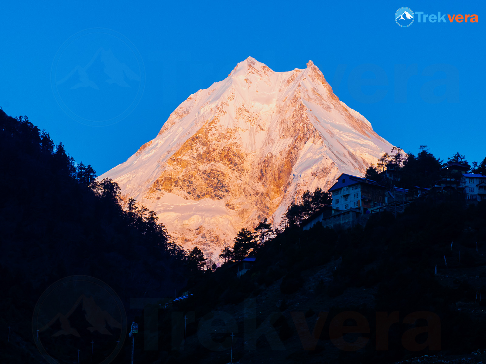 Manaslu Circuit Trek